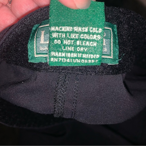 LL Bean Capri Workout Hiking Pants - Picture 8 of 8